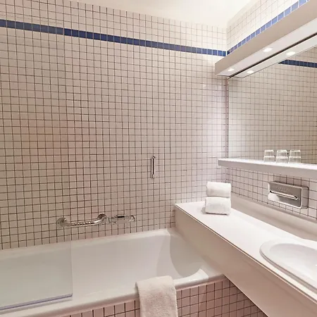 Szálloda Steigenberger Conti Hansa