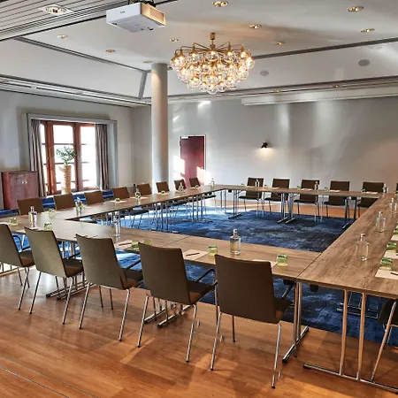 Szálloda Steigenberger Conti Hansa