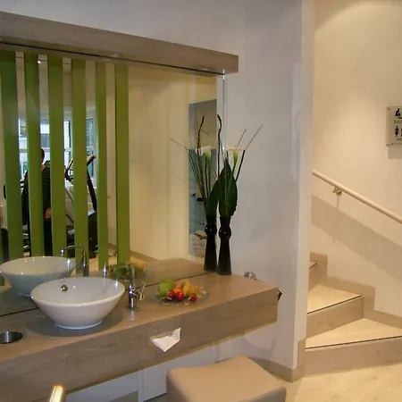 Steigenberger Conti Hansa Szálloda 4*