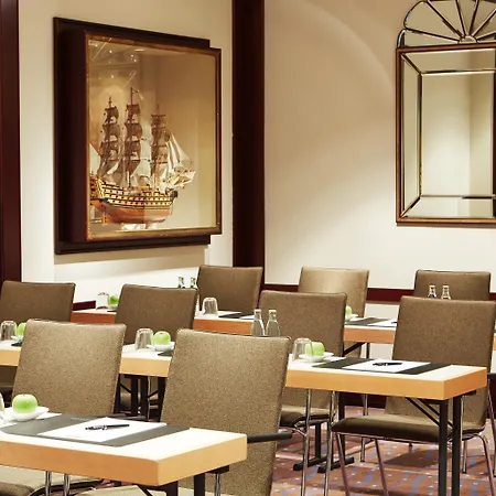 Steigenberger Conti Hansa Szálloda 4*