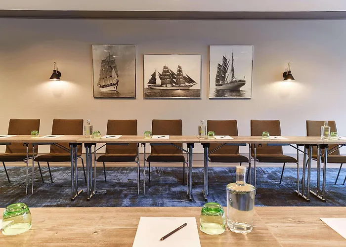 Hotell Steigenberger Conti Hansa 4*